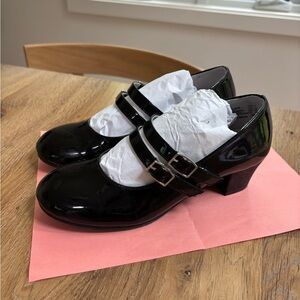 (SOLD) Black Patent Leather Mary Jane Heels, Girls US 3